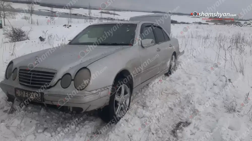 Բախվել են «Volkswagen»-ը և «Mercedes»-ը․ վերջինը հայտնվել է ձնակույտերի մեջ․ կա վիրավոր