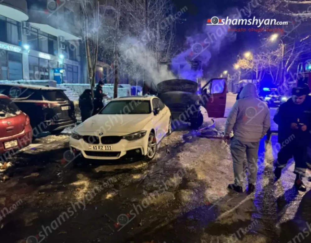 Երևանում հրդեհ է բռնկվել «Mercedes»-ում․ այրվել է նաև հարևանությամբ կայանված «BMW»-ն