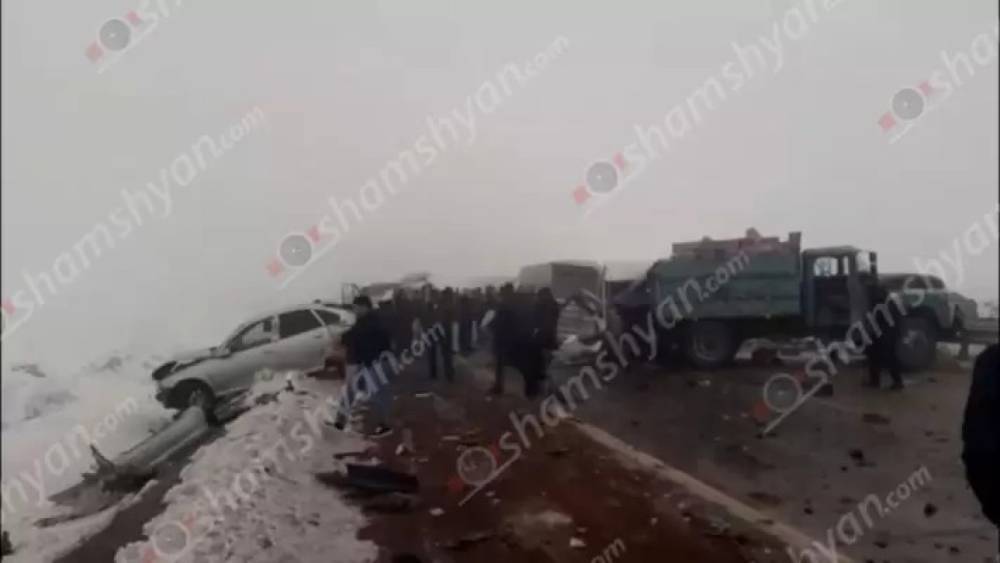 Բախվել է մի քանի ավտոմեքենա․ ավելի քան 10 վիրավոր կա