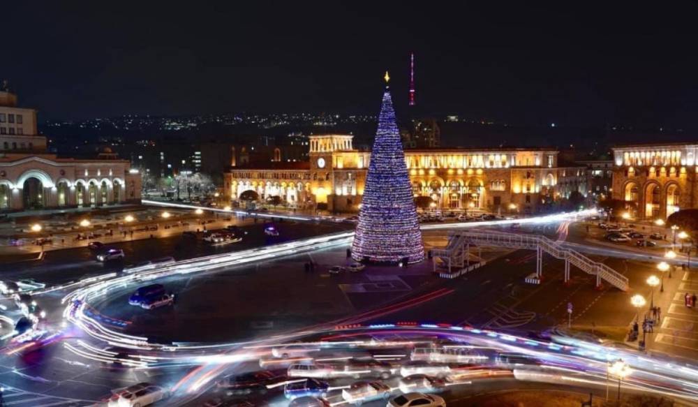 Քաղաքացիների մեծամասնությունը դրական է գնահատել Երևանի ամանորյա զարդարումը