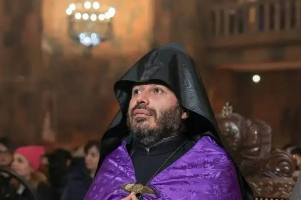 Դատարանը չի վերականգնել Արման Սարոյանին Մասյացոտնի թեմի առաջնորդի պաշտոնում՝ ինչպես ողջ մամուլով հայտարարեցին․ փաստաբան