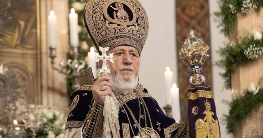 Հակառակ անօրինական ու կանոնախախտ գործողությունների՝ մեր Սուրբ Եկեղեցին իր բարեպաշտ ժողովրդով ամուր ու անսասան է, հավատարիմ իր տերունաշնորհ կոչմանն ու առաքելությանը. Վեհափառի պատգամը