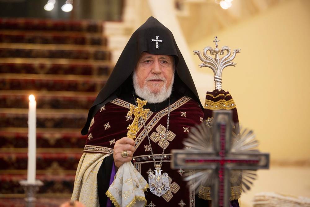 Փաշինյանի պլանները կաթողիկոսի մասով չեն հաջողվում. 57-ից 10-ը անբավարար են. «Ժողովուրդ»