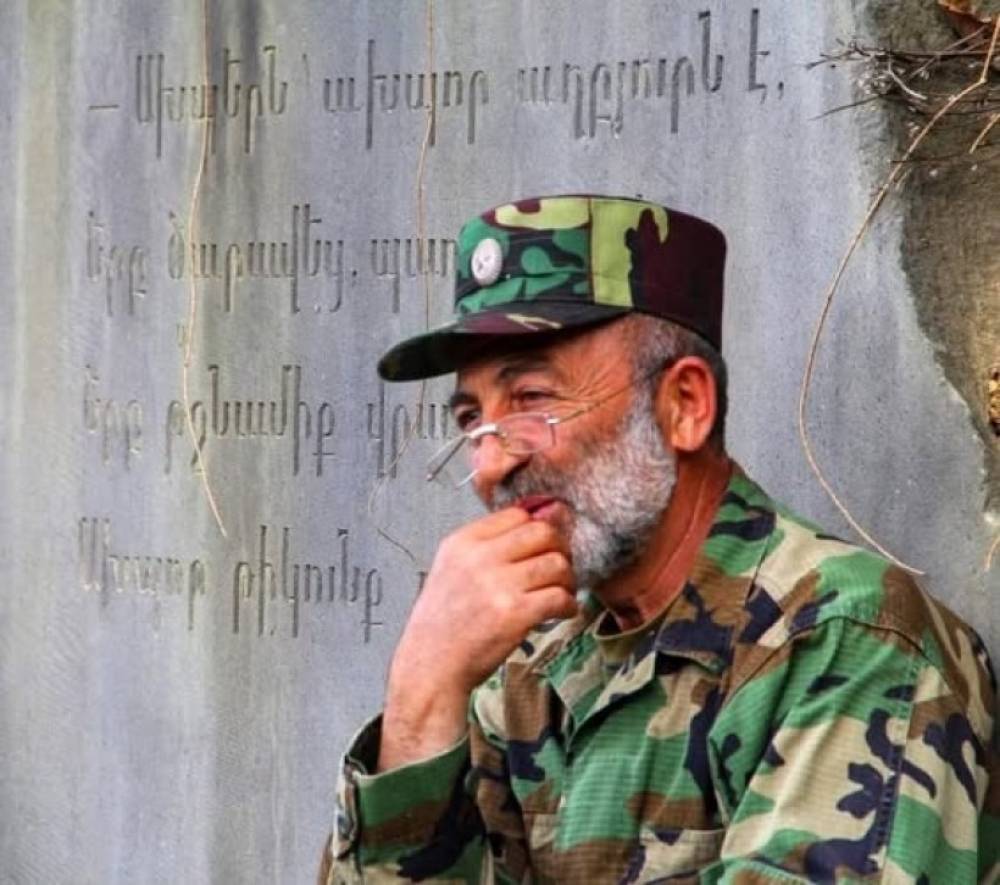 Հազար փառք ու պատիվ նրանց, ովքեր հայրեր, մայրեր, քույրեր ու զավակներ են կորցրել հանուն Հայաստանի ու Արցախի, և չեն ուրացել նրանց հերոսական նահատակությունը. Աշոտ Երկաթ