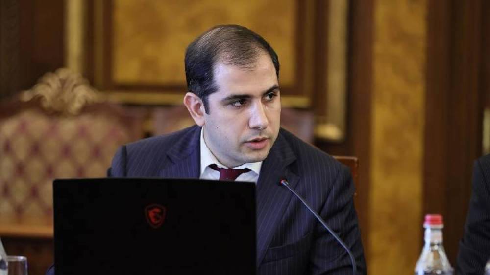 ՊԵԿ ղեկավարը մեկուսացել է աշխատակիցներից. «Հրապարակ»