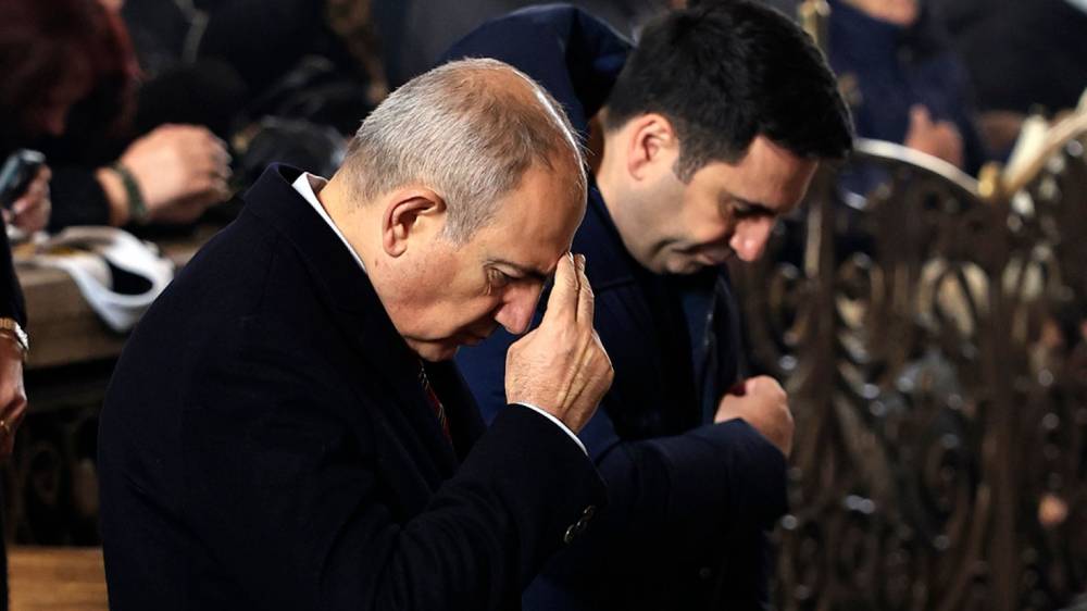 Պարոն Փաշինյան, Դուք ավելի շատ ուզում եք Վեհափառ լինել, քան վարչապետ մնալ. Թաթոյան