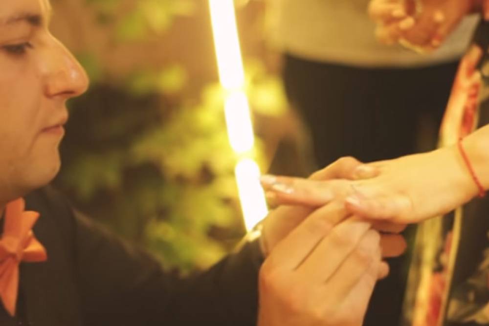 Թե ինչպես ԱԱԾ-ն աջակցեց ամուսնության առաջարկին