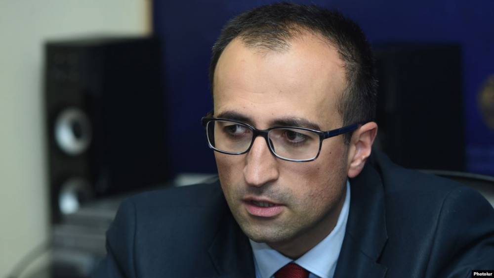 Արսեն Թորոսյանի «պադավատապետության» դեմ պայքարը եւ առողջապահության տեսչական մարմնի ղեկավարի հետ առկա կոնֆլիկտը. Կապ կա՞