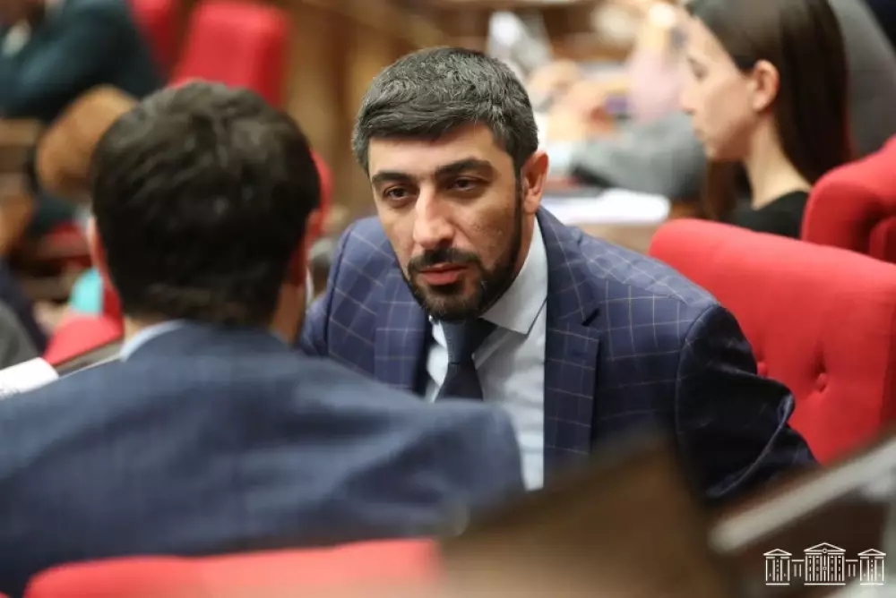 Պատգամավոր Վիլեն Գաբրիելյանը բնակարան է գնել. «Ժողովուրդ»