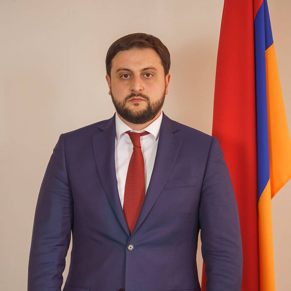 Տեսչական մարմնի ղեկավարը նվիրատվություն է ստացել և մեքենա գնել. «Ժողովուրդ»