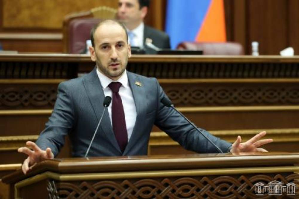 Պատգամավոր Սիսակ Գաբրիելյանի գործերը լավացել են. նոր մեքենա ու տուն ունի․ «Ժողովուրդ»