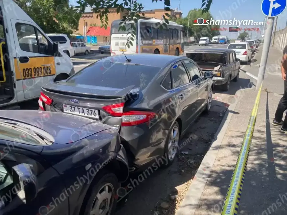 Շղթայական ավտովթար. բախվել են 6 ավտոմեքենաներ, այդ թվում՝ Չարենցավան-Երևան երթուղու «Գազել»-ը. կան վիրավորներ