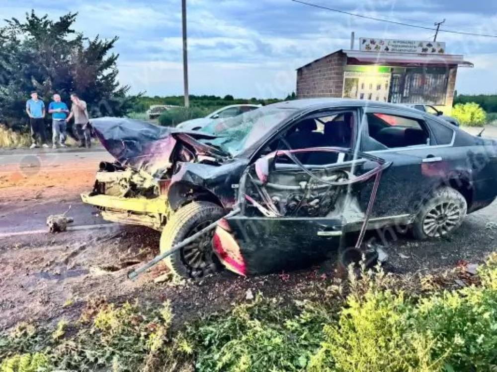 18-ամյա ժամկետային զինծառայողը «Nissan Teana»-ով բախվել է հաստաբուն ծառին․ կա վիրավոր