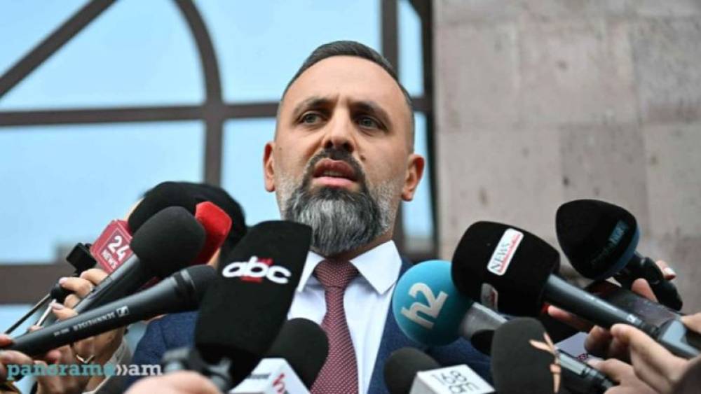 Պարտքի մարման ժամկետի լրանալուց հետո հայր և որդի Օլամաեինները հանդես են եկել Գագիկ Ծառուկյանի նկատմամբ ակնհայտ անհիմն մեղադրանքներով. Փաստաբանը փակագծեր է բացում