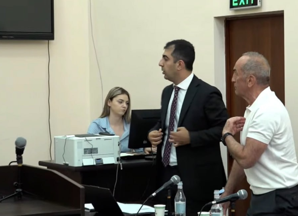 Շատ կոշտ խոսեցի ԳՇ պետի հետ, ասացի՝ ի՞նչ է կատարվում. հիմա ինձ մեղադրում են իմ պարտականությունները բարեխիղճ կատարելու համար, ցինիզմը չափ պետք է ունենա. Ռոբերտ Քոչարյան