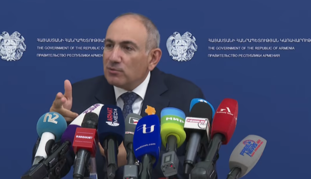 Եթե մենք մկրատը վերցնենք դա կտրենք, Ադրբեջանն էլ մկրատը կվերցնի, Ջերմուկի հատվածը կկտրի, Տավուշի Բերքաբերի հատվածը կկտրի. Փաշինյան