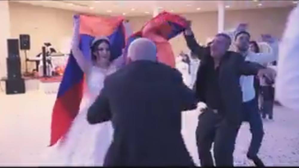 ԴՈւԽՈՎ հարսանիք (տեսանյութ)