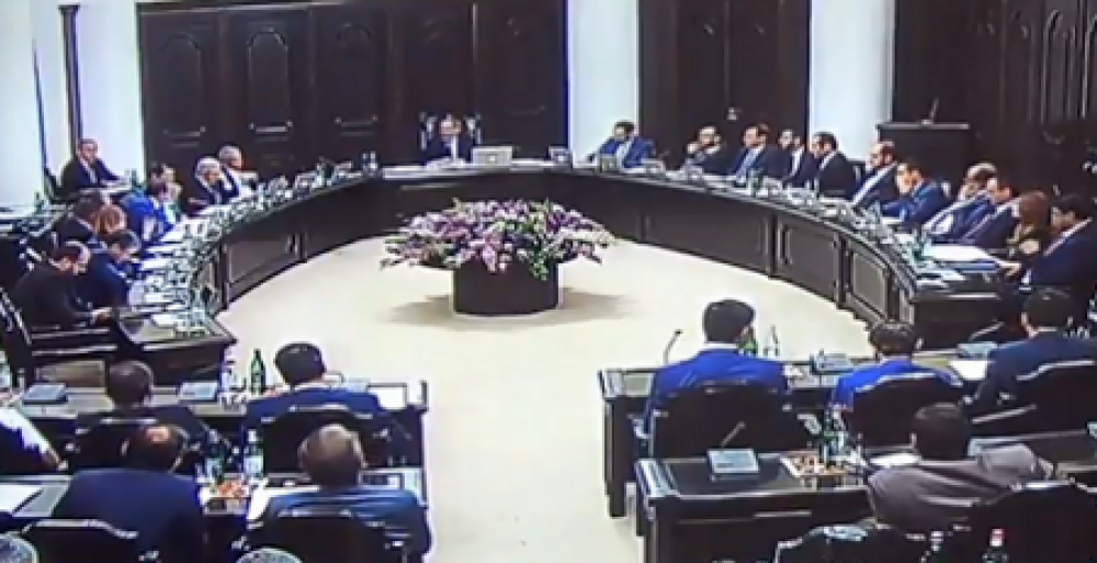 «Դուք Կառավարության նիստին եք». վիճաբանություն՝ Նիկոլ Փաշինյանի և Արծվիկ Մինասյանի միջև (տեսանյութ)