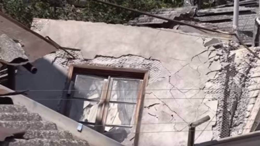 Փլուզում Ստեփանակերտի կենտրոնում (տեսանյութ)