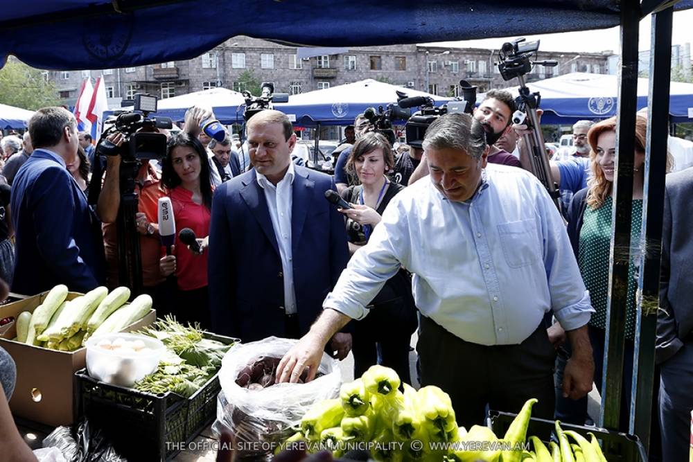 Երեւանում շուրջ 30 գյուղմթերքի շուկա կա․ քաղաքապետ (տեսանյութ)