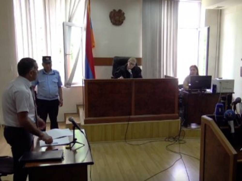 Ի՞նչ նպատակով է քննիչն առգրավել Ռոբերտ Քոչարյանի գույքը. դատախազը պարզաբանում է Ի՞նչ նպատակով է քննիչն առգրավել Ռոբերտ Քոչարյանի գույքը. դատախազը պարզաբանում է