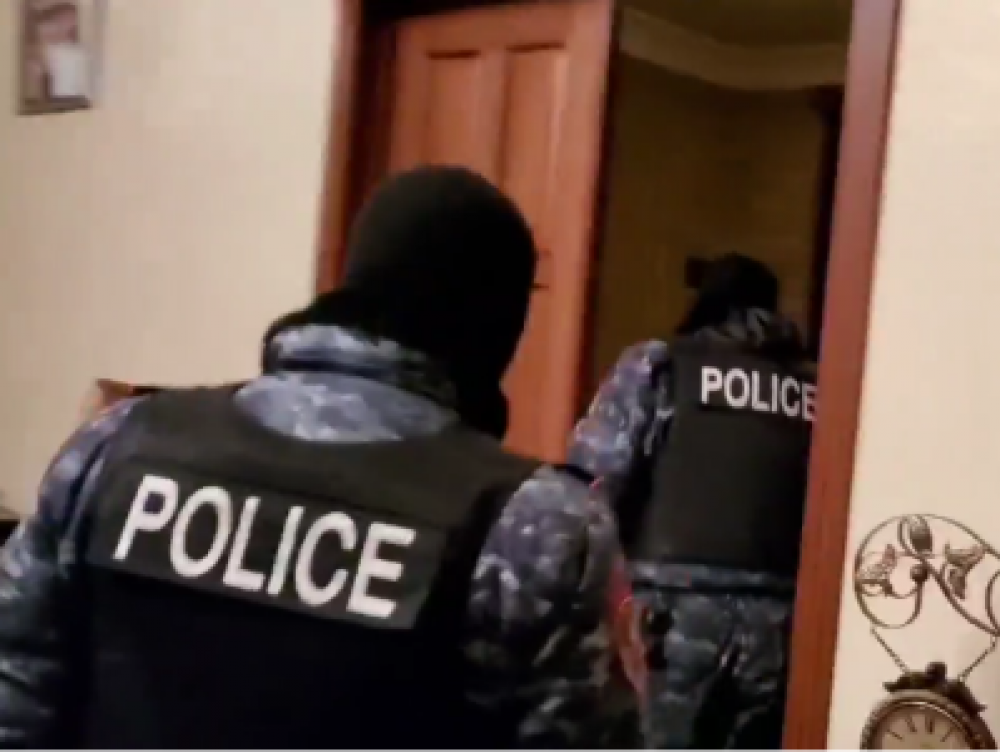 Ոստիկանները ներխուժել են բնակարան՝ ապօրինի վտարում իրականացնելու․ ահազանգ