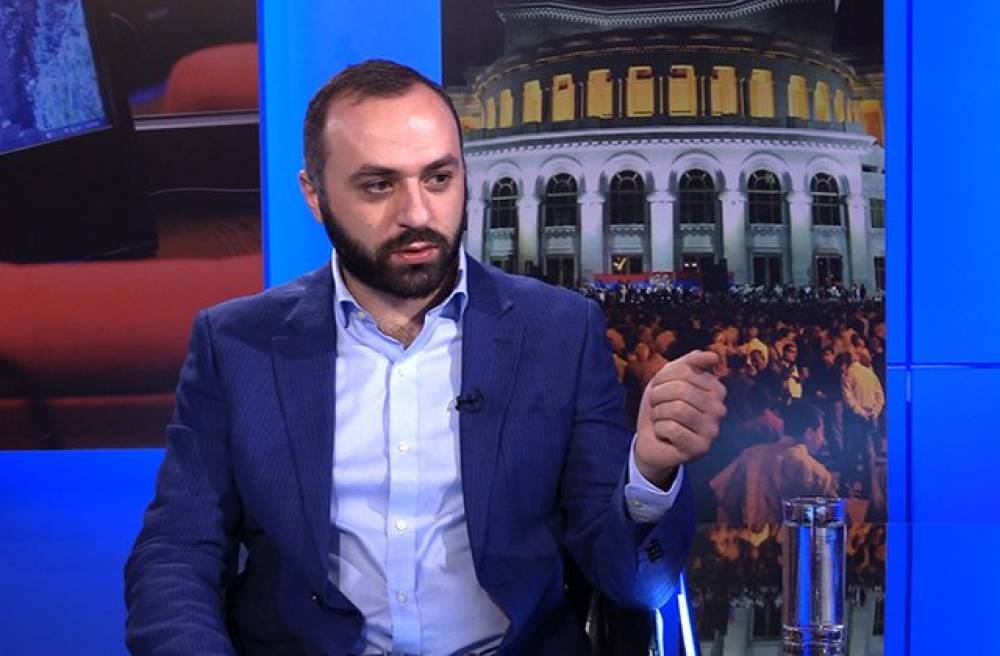 «3 օր և քո քվեն կազդարարի ուժեղ Հայաստանի վերածնունդը». Ռոբերտ Հայրապետյան