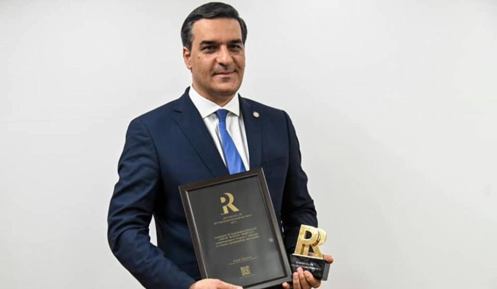«Տարվա պետական կառույց» անվանակարգում մրցանակը անձամբ ստացա․ Թաթոյան