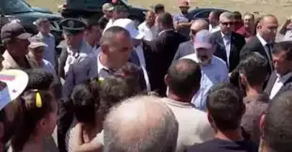 Գարիով դուք երբեք չեք հարստանա. Փաշինյանը՝ գյուղացուն (տեսանյութ)