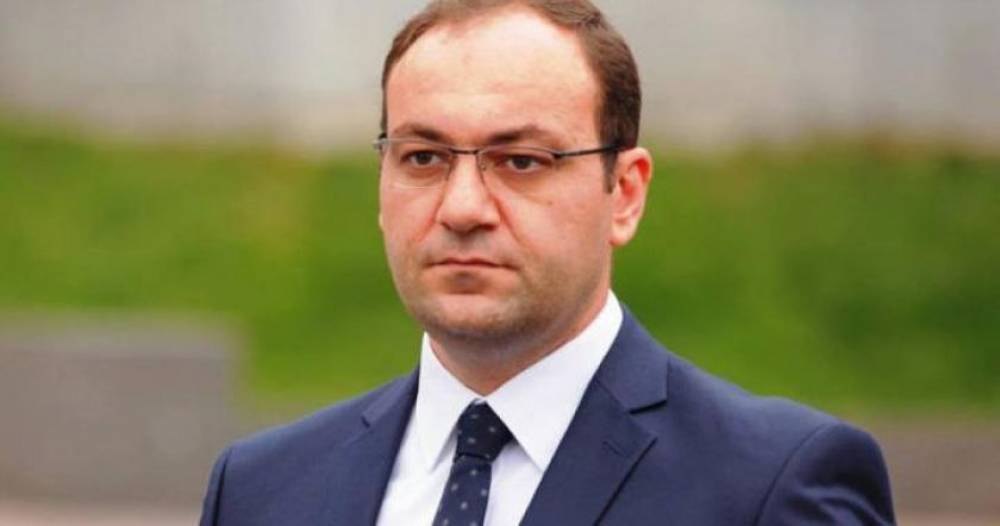 Կառավարությունն արմավիրցիներին խնդիրների մեջ թողել է միայնակ, հենց այնպես, ինչպես գեղարքունիքցիներին ու սյունեցիներին էր միայնակ թողել թշնամու բանակի հետ դեմ-դիմաց