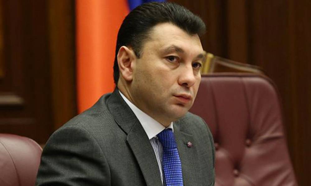 Իշխանությունը «գլուխը պատին կտա»՝ ընտրության օրը «դեբոշներ» կսարքի. Շարմազանով