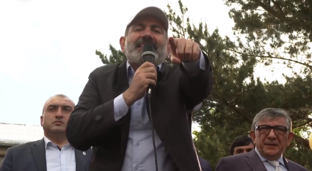 Փաշինյանի ֆեյսբուքյան էջում Աշտարակ քաղաքը Արմավիրի մարզկենտրոնն է (լուսանկար)