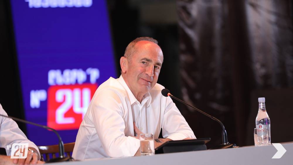 Քոչարյանը Փաշինյանի պահվածքի մասին. երեւի Ալիեւի խոստացած հինգ միլիարդը դեռ լրիվ չի փոխանցվել