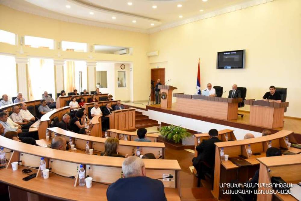 Արայիկ Հարությունյանը գաղտնի տեղեկատվությո՞ւն է հրապարակել․ «Հրապարակ»