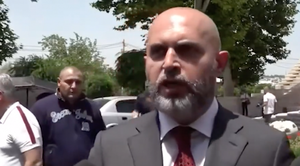 Քիչ էր մնում՝ Նիկոլը Ալիևի կրունկները մերսեր. թուրքը սիրում է, երբ իրեն լպստում են. Աշոտյան