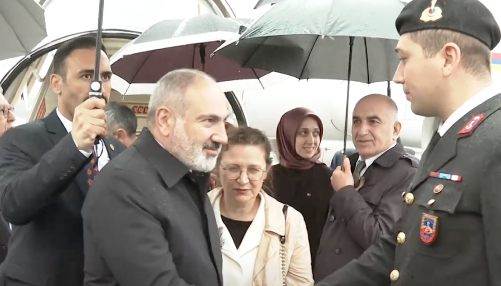 Փաշինյանը ժամանեց Անկարա՝ մասնակցելու Էրդողանի երդմնակալությանը (տեսանյութ)