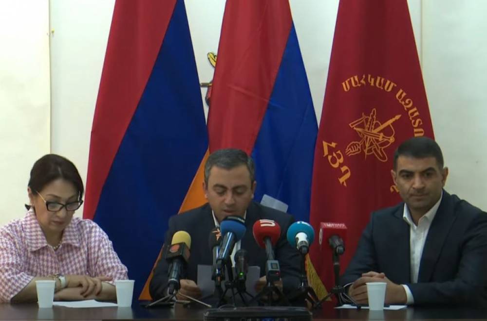 Կոնկրետ օր, ժամ, տեղ այս պահին չեմ կարող ասել, բայց կազմակերպելու ենք ժողովրդի ընդվզումը և համաժողովրդական ճակատի ստեղծումը․ Իշխան Սաղաթելյան