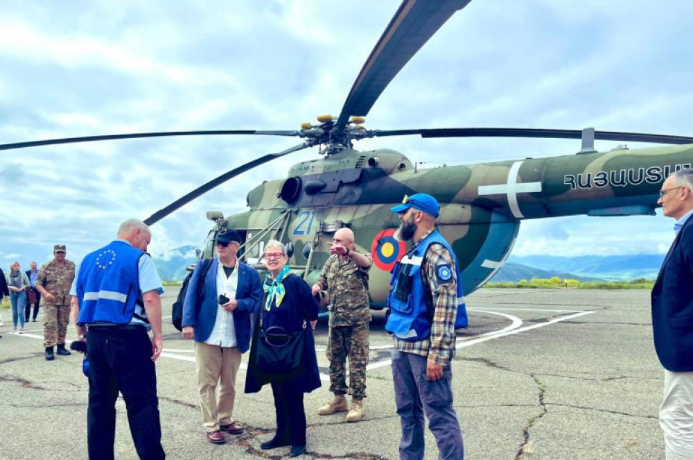 ՀՀ–ում անվտանգությունը գնահատելու համար մեր երկիր ժամանած եվրոպացի պատգամավորները այժմ գտնվում են Սիսիանի օդանավակայանում