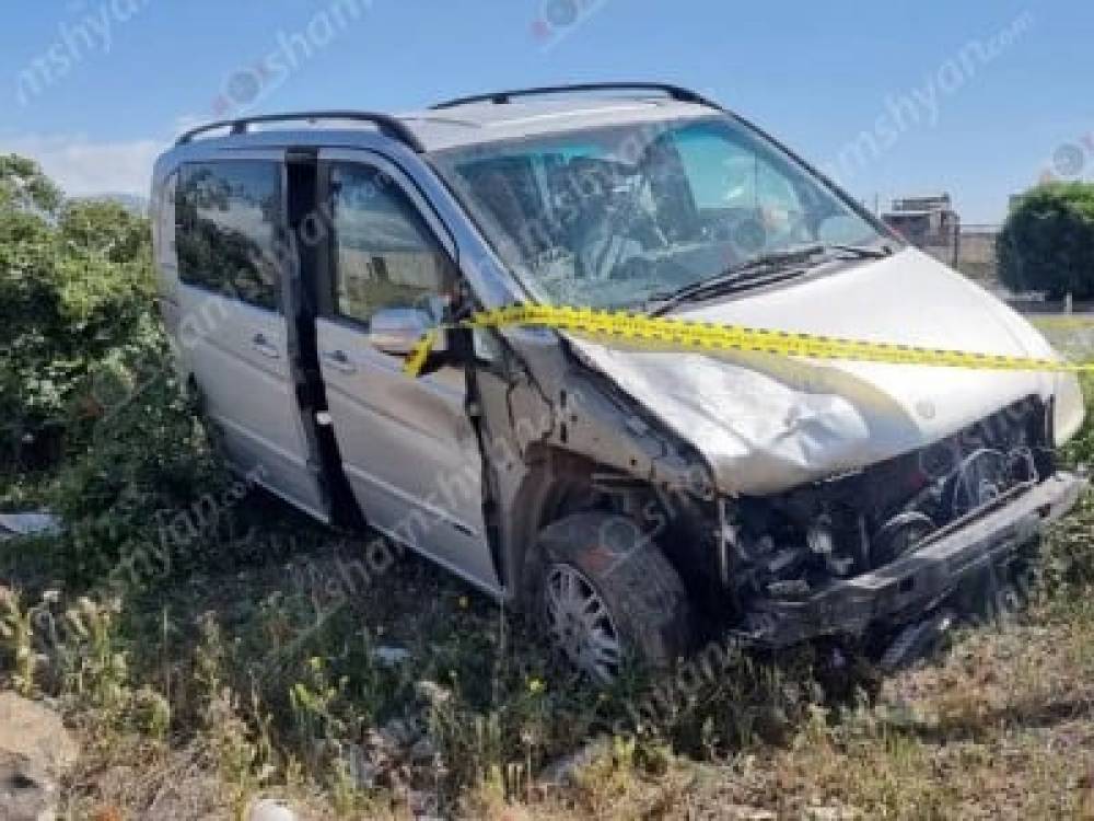 Պռոշյան գյուղում բախվել են Mercedes Sprinter-ն ու Hyundai Elantra-ն․ կա 5 վիրավոր