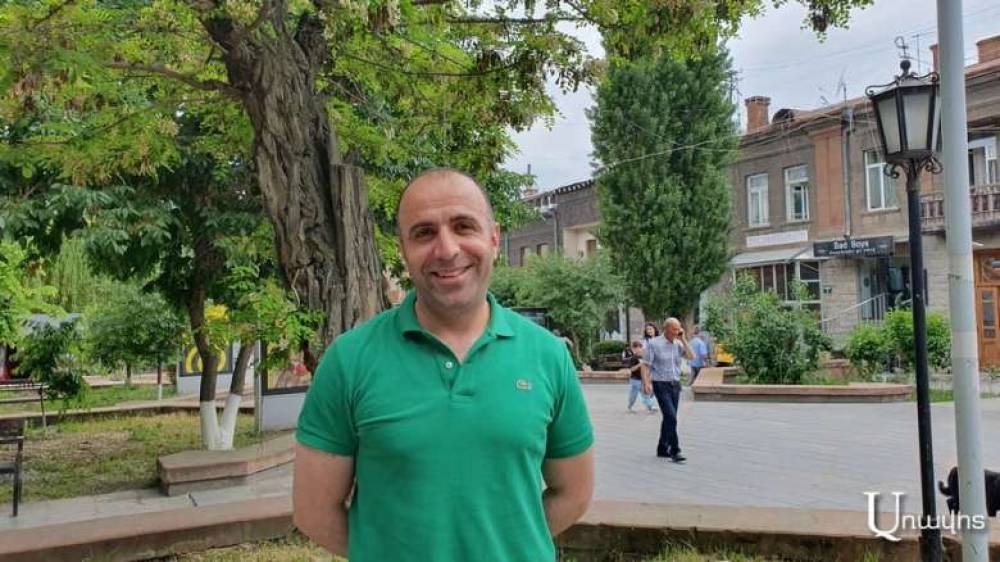 Գյումրեցի դասախոսին մեղադրանք է առաջադրվել՝ Աշոտ Փաշինյանին հարց ուղղելուց հետո․ Aravot.am