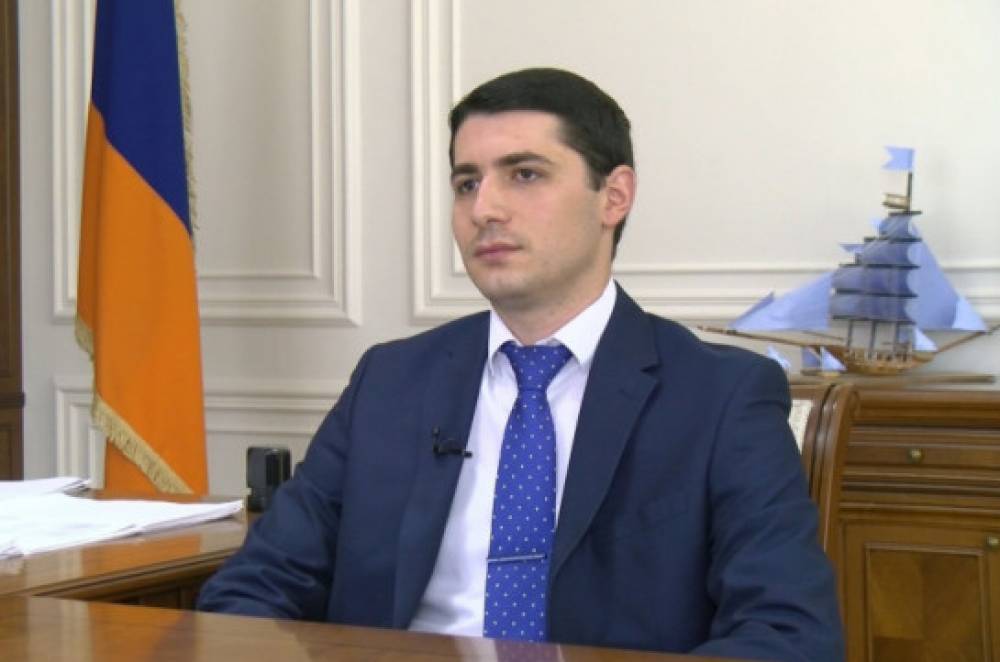 Դատախազը վերացրել է 16-ամյա պատանուն հարվածած Դիլիջանի քրեականի պետին մեղադրանք չառաջադրելու որոշումը. Քյարամյանը ներողություն խնդրեց