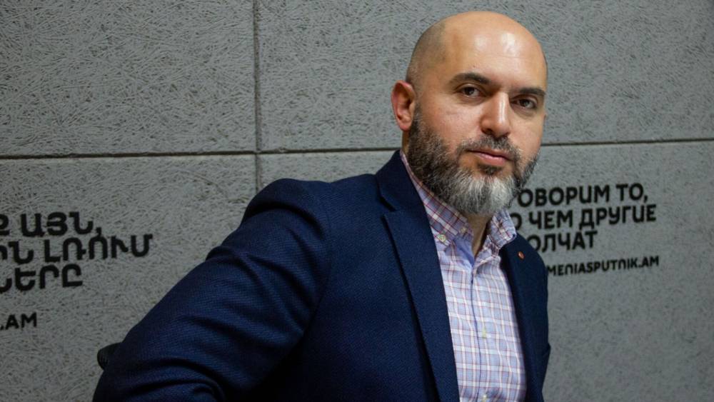 Ձերբակալում են Արմեն Աշոտյանին