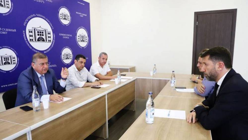 Ինչո՞ւ է Կարեն Անդրեասյանը հայտնվել ԱԱԾ-ի թիրախում. «Հրապարակ»