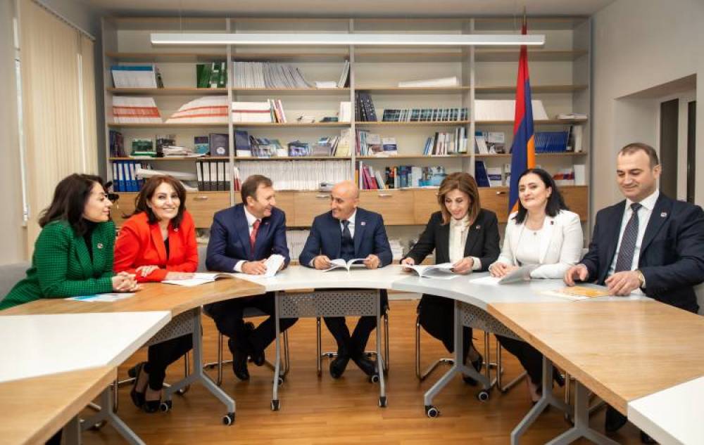 Իշխանություններում չեն կողմնորոշվում. Ուզում են, որ քարոզարշավն ամռան ճռճռան տապին ընկնի․ «Հրապարակ»