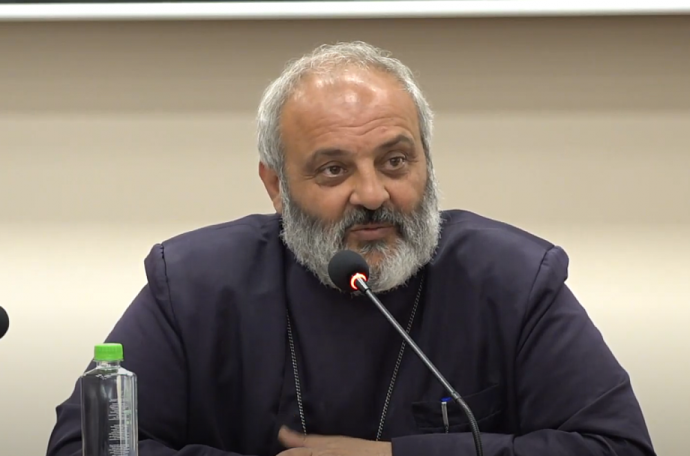 LIVE. Բագրատ Սրբազանի հանդիպումը երիտասարդների հետ
