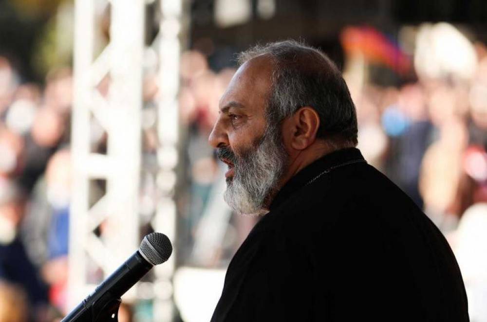 Բագրատ Սրբшզանը մանդատի, պաշտոնի, ցուցակի, դաչայի, մեքենայի, թիկնազորի և իշխանական բարիքների կռիվ չի տալիս. Վահե Հովհաննիսյան