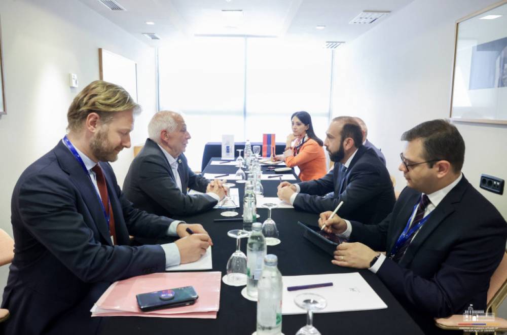 Միրզոյանը և Բորելը մտքեր են փոխանակել միջազգային ու տարածաշրջանային անվտանգությանն առնչվող հարցերի շուրջ