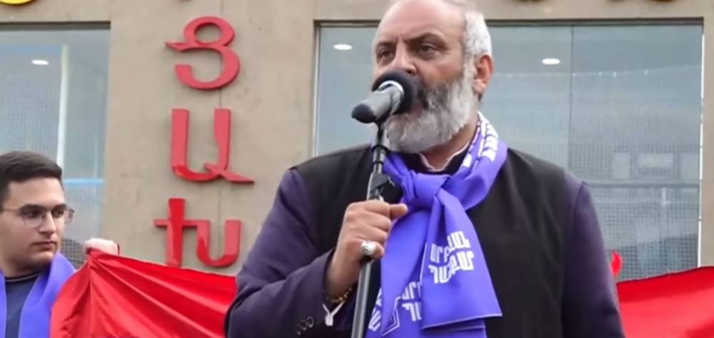 Հունիսի 9-ին՝ վճռական գործողություն, ո՛չ աջ, ո՛չ ձախ. Բագրատ Սրբազան