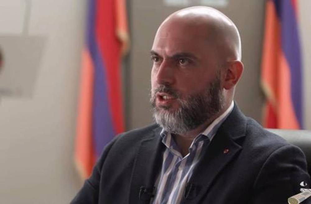 Պետք է խոստովանել, որ Միրզոյանի հավաքական ինտելեկտը միջին ՔՊ-ականից տեսանելի բարձր է
