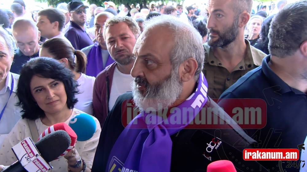 Նրանք հայրենիք չունեն, անուղեներ են․ սրբազանը՝ ՔՊ–ականների մասին